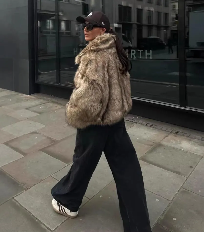 Artificial fur lapel zipper jacket