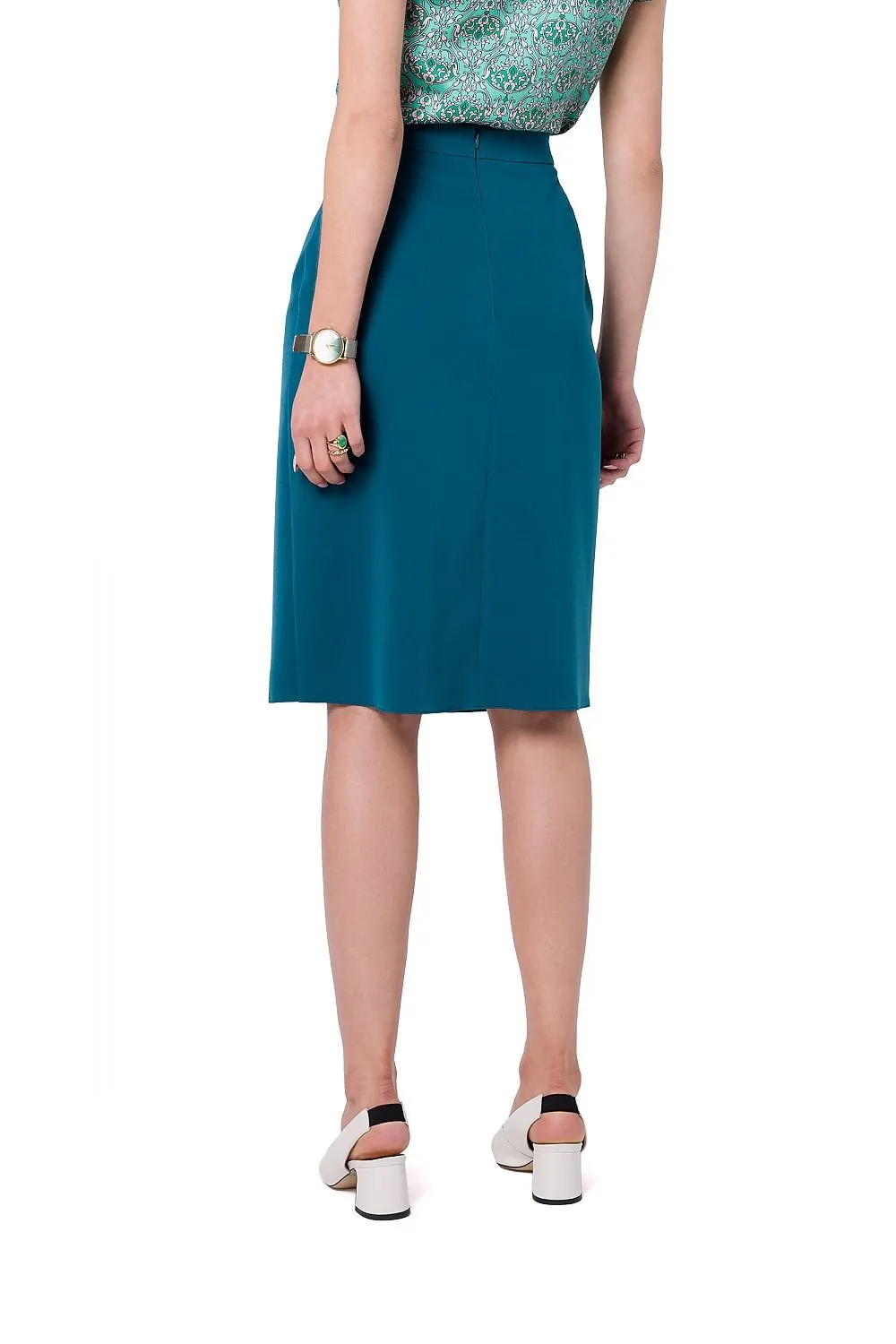 Chic A-Line Skirt with Asymmetrical Zipper Accent