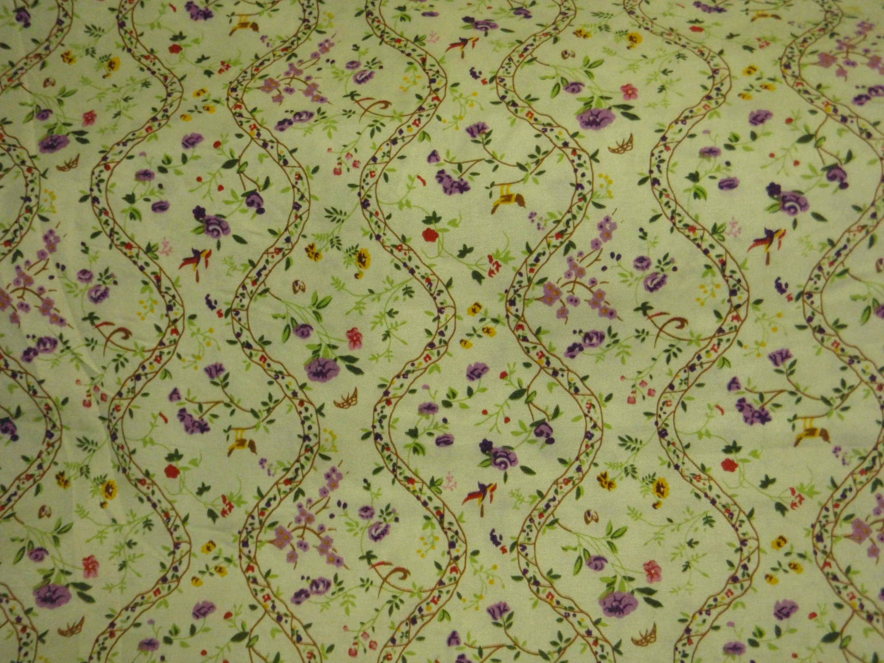 Floral Vine - Poly/Cotton Poplin