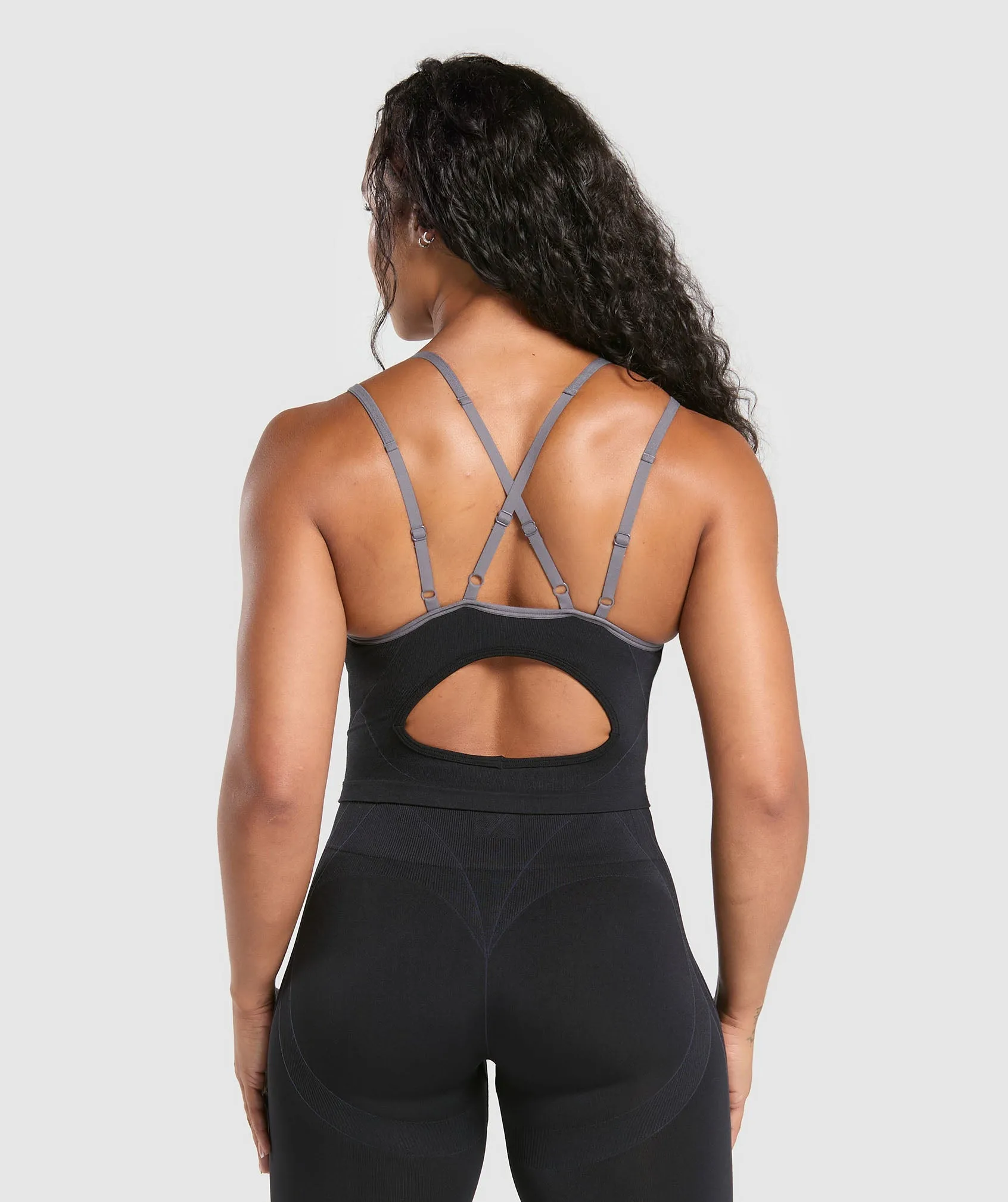 Gymshark Apex Contrast Tank With Shelf - Black/Brushed Grey
