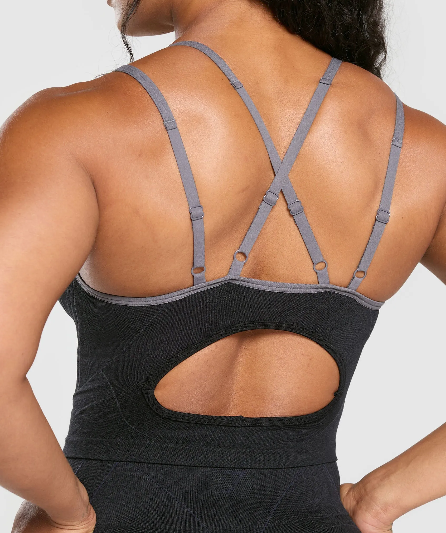 Gymshark Apex Contrast Tank With Shelf - Black/Brushed Grey