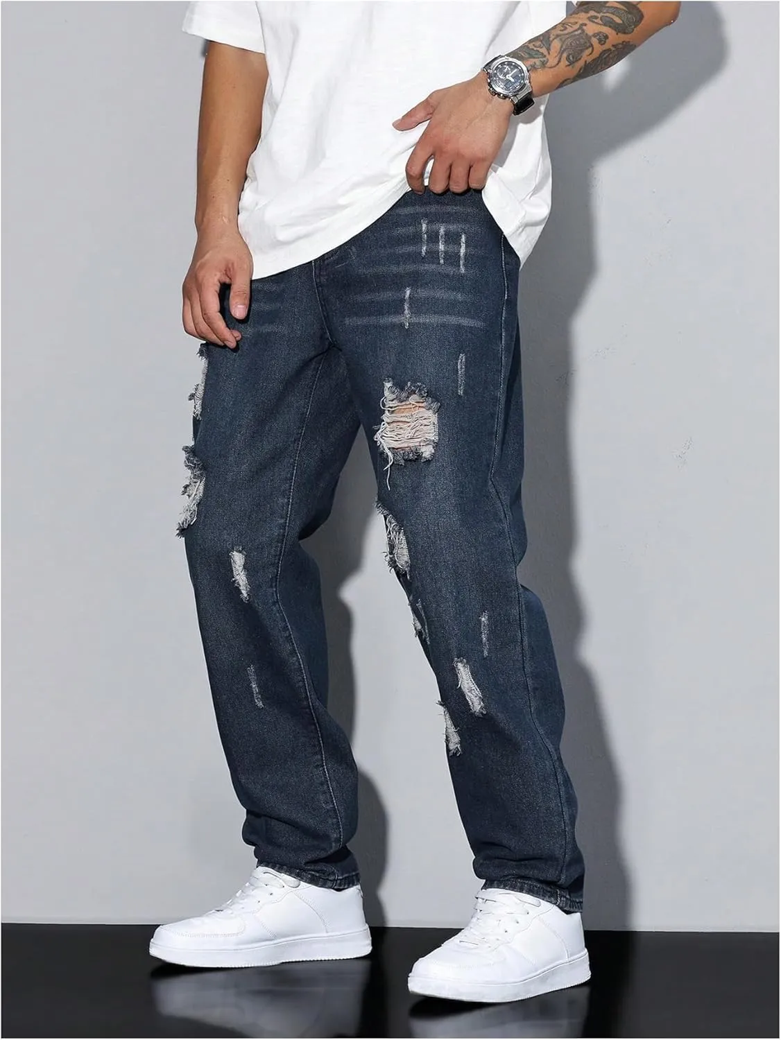 Verdusa Men's Vintage Distressed Ripped Jeans Straight Leg Denim Pants with Pockets